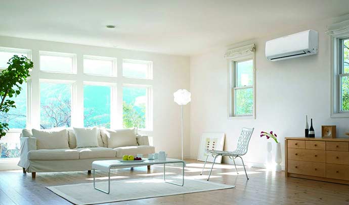 split system air conditioning in lounge room
